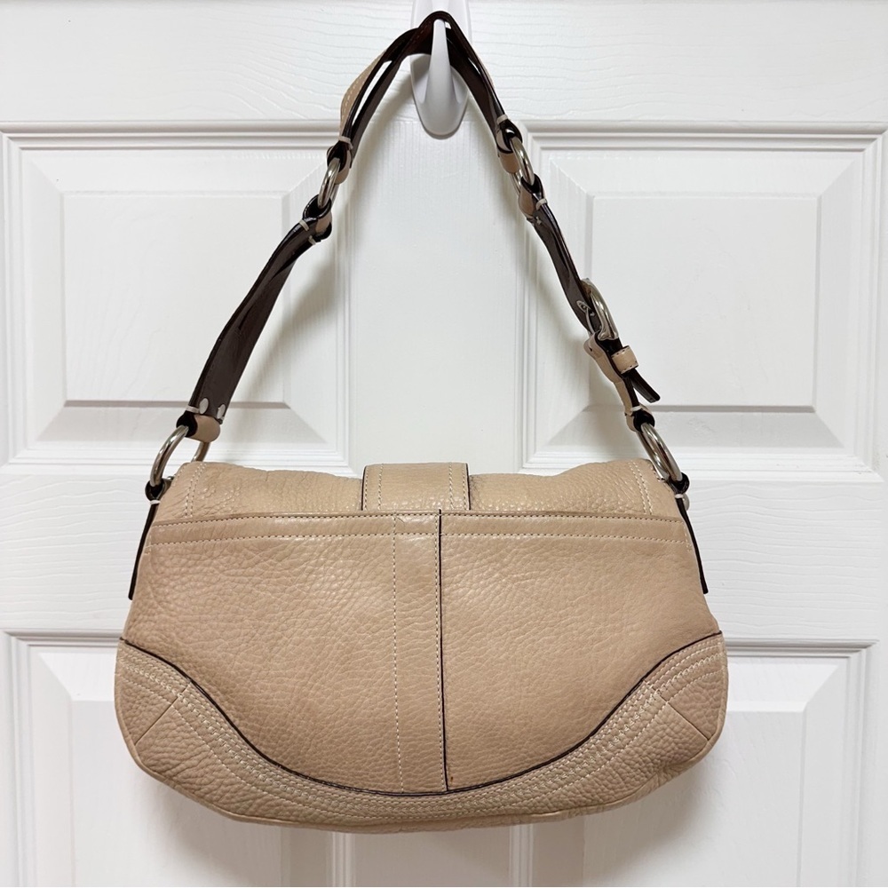 Coach Soho Flap Pebbled Leather Shoulder Bag Sand Beige Large LIKE NEW - Picture 5 of 14
